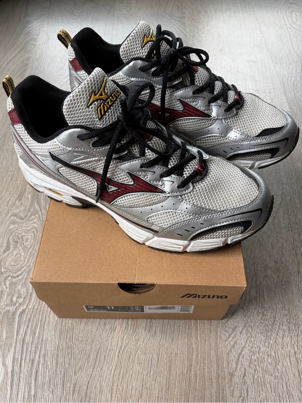 Mizuno MXR Silver and Burgundy Sneakers